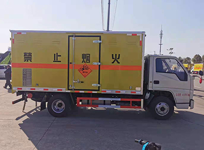 沉湖管委会爆破器材运输车技术升级与安全合规新趋势